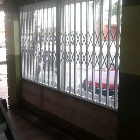 Grade metálica em trabalho da GF Aliança Serralheria